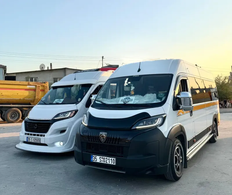 Servis minibüsleri
